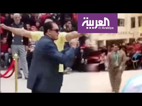 التحقيق مع مدير مدرسة رقص مع طلابه في مصر