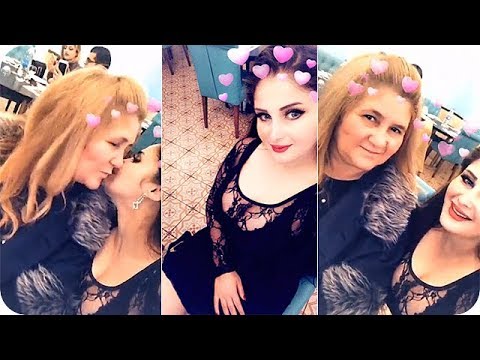 شاهد الفنانة سولاف جليل تحتفل بعيد رأس السنة 2018 مع والدتها