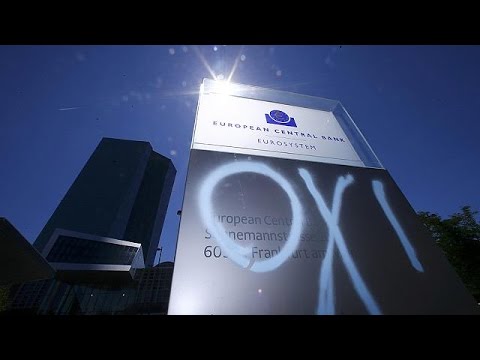 شاهد المركزي الأوروبي يقرر خفض تمويل مصارف أثينا