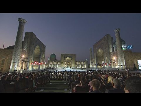 انطلاق مهرجان شرق تارونالاري للتعريف بالموسيقى الأوزباكستانية