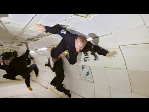 floating at zero gravity