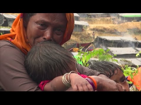 rohingyas crowd into makeshift camps in bangladesh