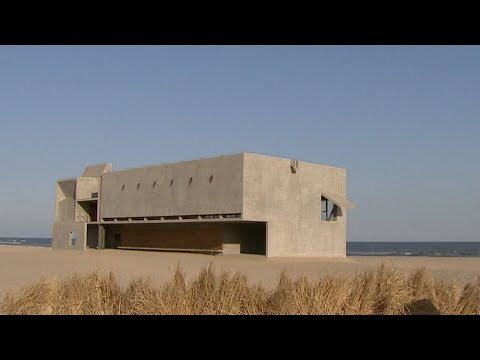 worlds loneliest library in china offers serene seaside vie