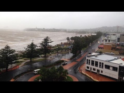 massive cyclone clatters into queensland coast