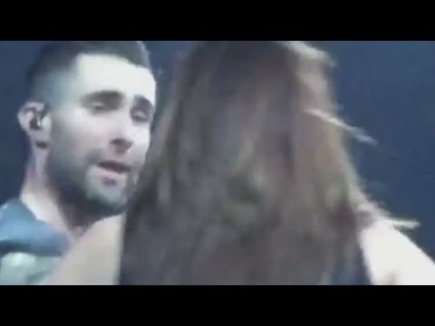 fan ambushes adam levine while he had eyes closed