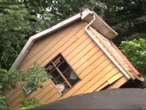 wv governor floods destroyed thousands of homes