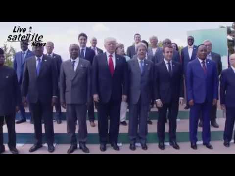 president trump poses with extended g7 family