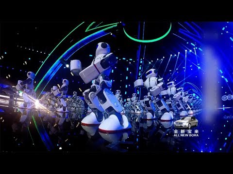 108 robots perform chinese