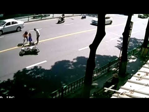 motorcycle performs 360 degree flip in a road accident