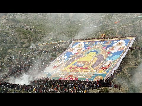 lhasa begins shoton festival with buddha shining