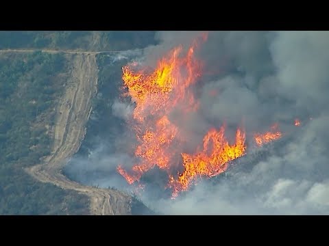 battle against largest wildfire in los angeles history