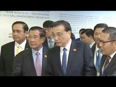 chinese premier lmc leaders visit exhibition in phnom penh