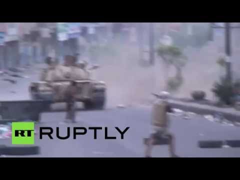 heavy fighting erupts in yemen streets