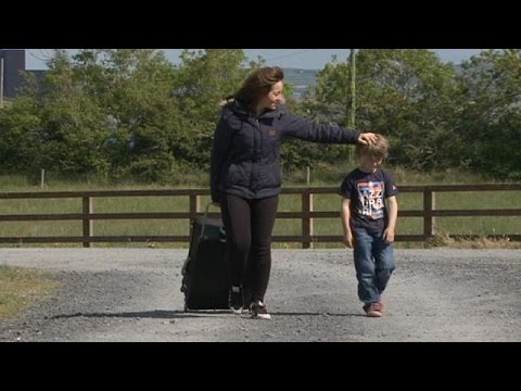 the tide turns as irish economic migrants seek work at home