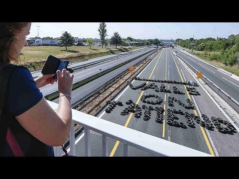 french farmers block lyon despite €600m aid plan proposal