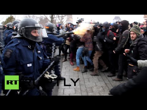 canada cops unleash tear gas at close range